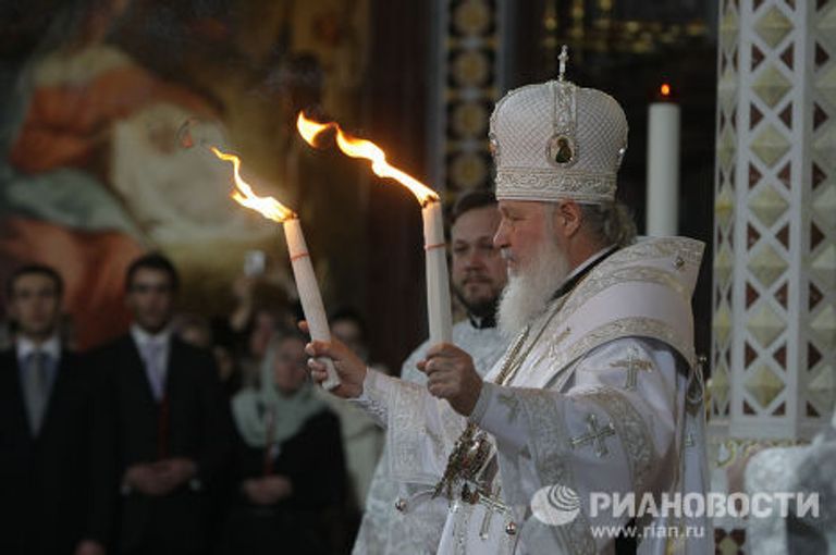 Патриарх Кирилл на пасхальном богослужении Патриарх Кирилл на пасхальном богослужении