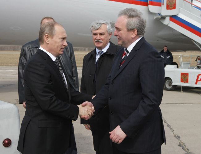 Премьер-министр РФ Владимир Путин прибыл в Смоленск Премьер-министр РФ Владимир Путин прибыл в Смоленск