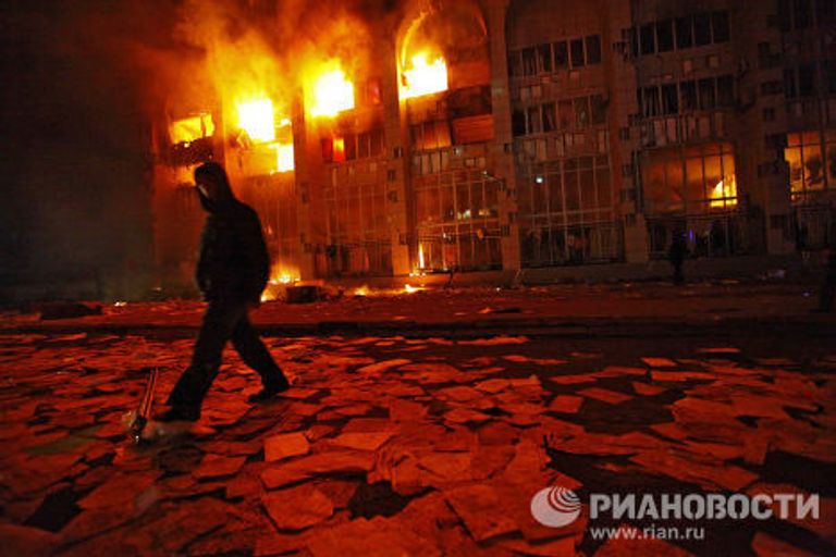 Столкновения и погромы на улицах Бишкека Столкновения и погромы на улицах Бишкека