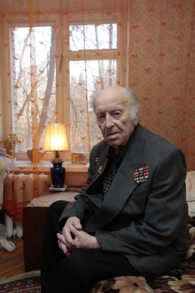 Ветеран АПН Алексей Свердлов