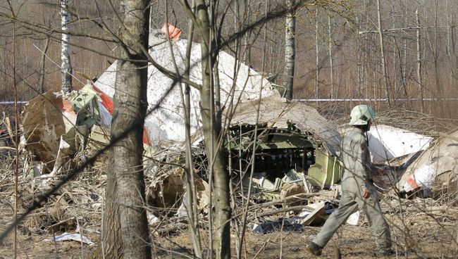 Место падения польского самолета Ту-154 под Смоленском Место падения польского самолета Ту-154 под Смоленском