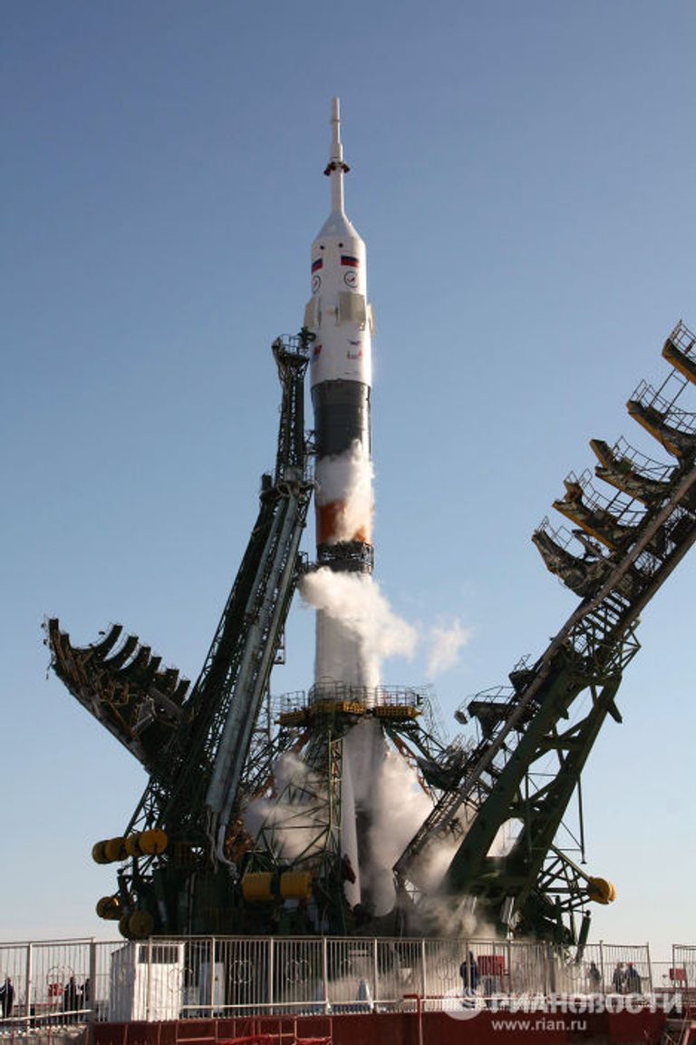 Старт космического корабля Союз ТМА-18 к МКС с космодрома Байконур
