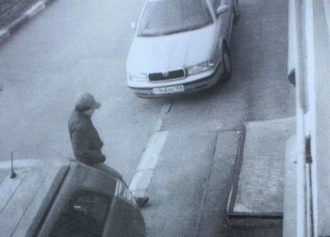 Запись камеры видео наблюдения, на которой виден подозреваемый в убийстве судьи Чувашова