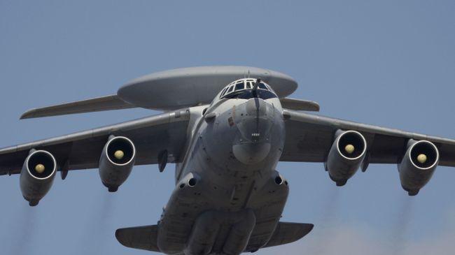 Самолет дальнего радиолокационного обнаружения А-50