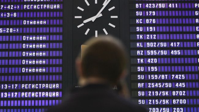Пассажиры отмененных рейсов в аэропорту Шереметьево Пассажиры отмененных рейсов в аэропорту Шереметьево