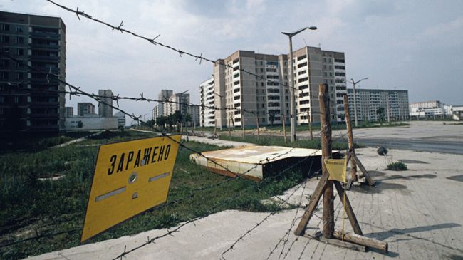 В городе Припять после аварии на Чернобыльской АЭС В городе Припять после аварии на Чернобыльской АЭС