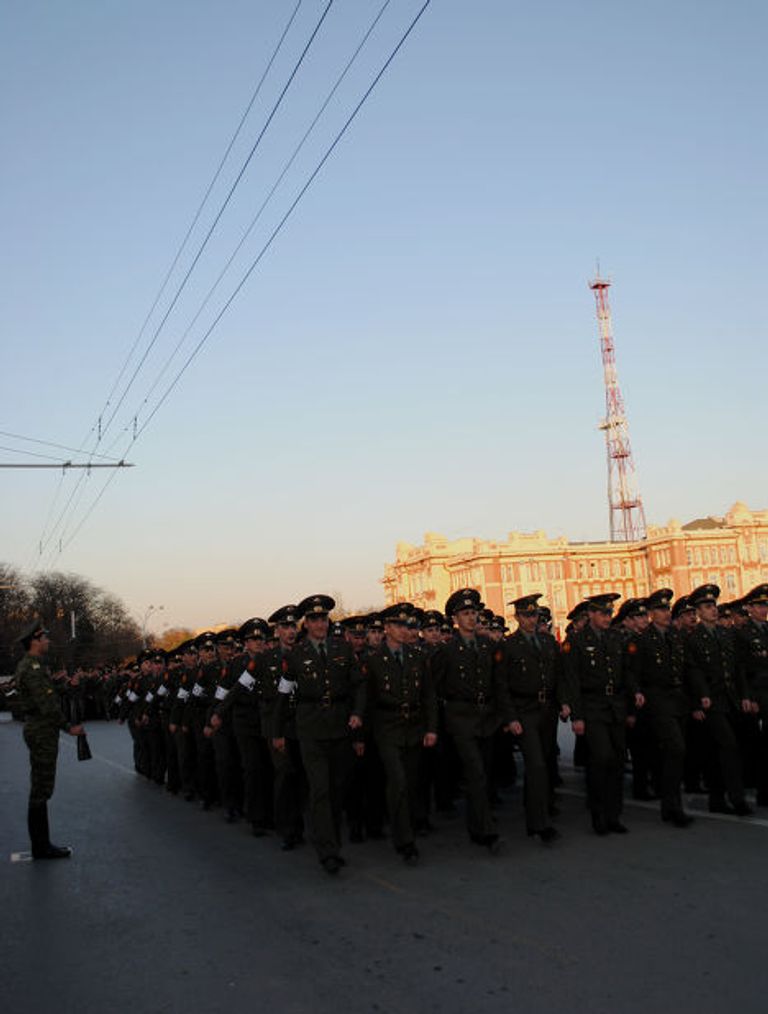 Репетиция парада в Ростове-на-Дону Репетиция парада в Ростове-на-Дону