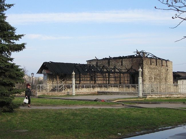 Пожар в псковском кремле Пожар в псковском кремле