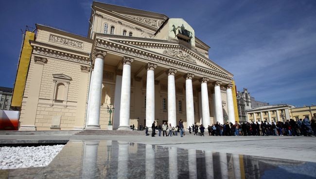 Церемония открытия главного фасада здания Большого театра России. Архив