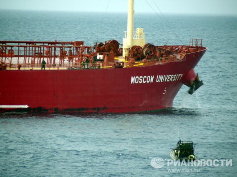 Освобожден захваченный пиратами танкер Московский университет Освобожден захваченный пиратами танкер Московский университет