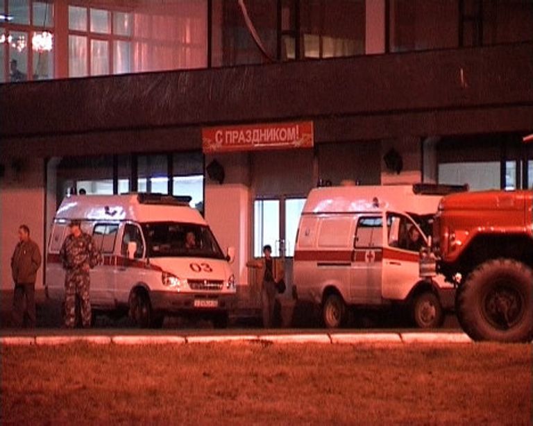 Машины скорой помощи в районе шахты Распадская Машины скорой помощи в районе шахты Распадская