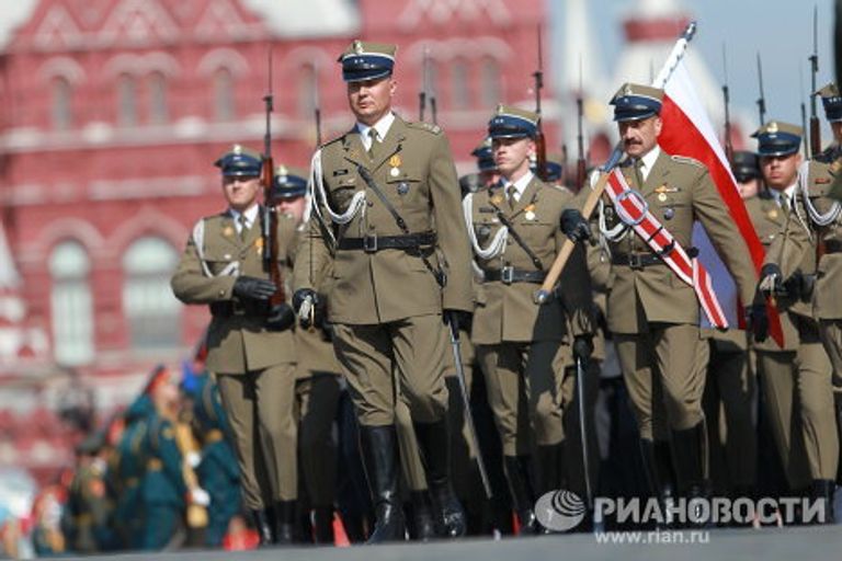 Военный парад, посвященный 65-летию Победы в Великой Отечественной войне Военный парад, посвященный 65-летию Победы в Великой Отечественной войне