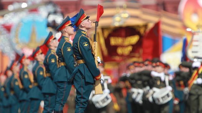 Военный парад, посвященный 65-летию Победы в Великой Отечественной войне
