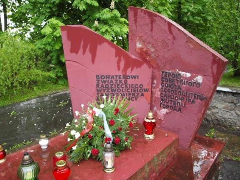 Могилы советских солдат в Польше Могилы советских солдат в Польше