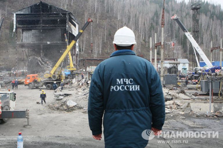 Последствия взрывов на шахте Распадская в Кемеровской области Последствия взрывов на шахте Распадская в Кемеровской области