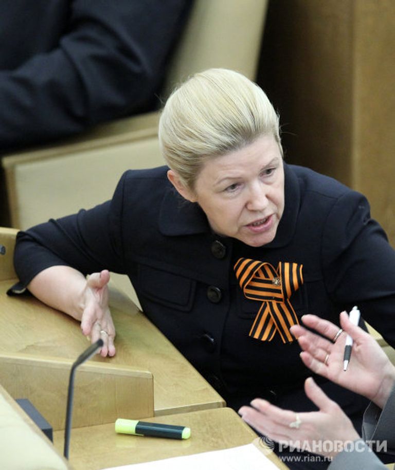 Елена Мизулина на пленарном заседании Государственной Думы РФ Елена Мизулина на пленарном заседании Государственной Думы РФ
