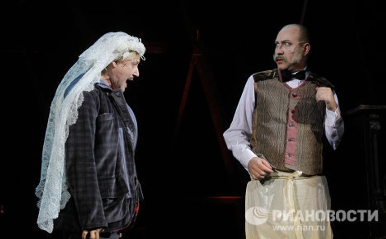 Премьерный показ мюзикла Максима Дунаевского Любовь и шпионаж Премьерный показ мюзикла Максима Дунаевского Любовь и шпионаж