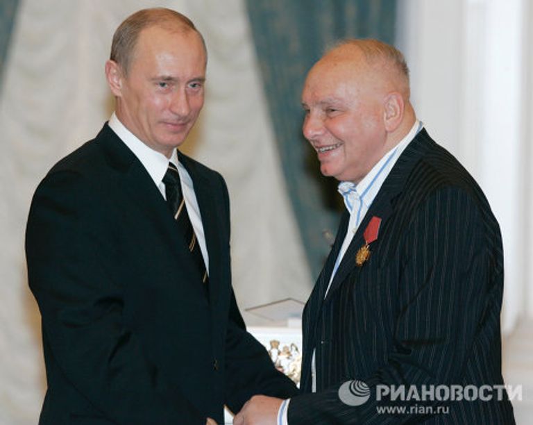 Президент России вручил государственные награду Виталию Вульфу Президент России вручил государственные награду Виталию Вульфу