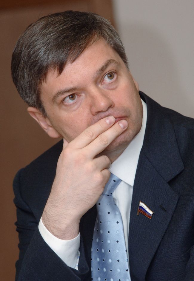 Председатель комитета Госдумы по транспорту Сергей Шишкарев. Архив