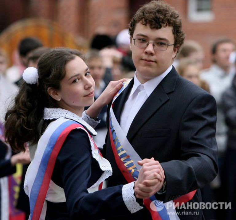 Последний звонок в православной гимназии во Владивостоке. Последний звонок в православной гимназии во Владивостоке.