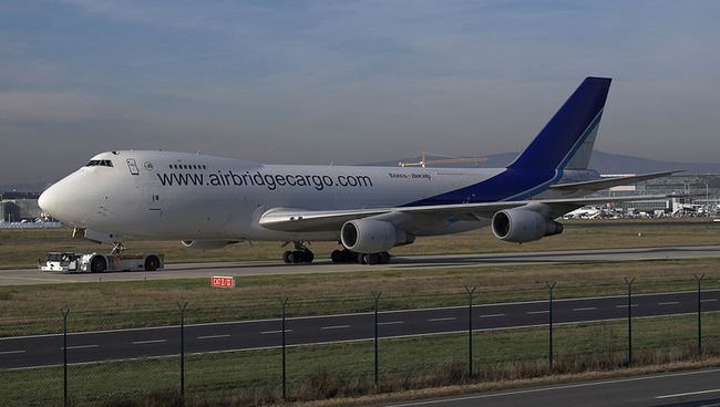 Самолет авиакомпании AirBridgeCargo. Архивное фото