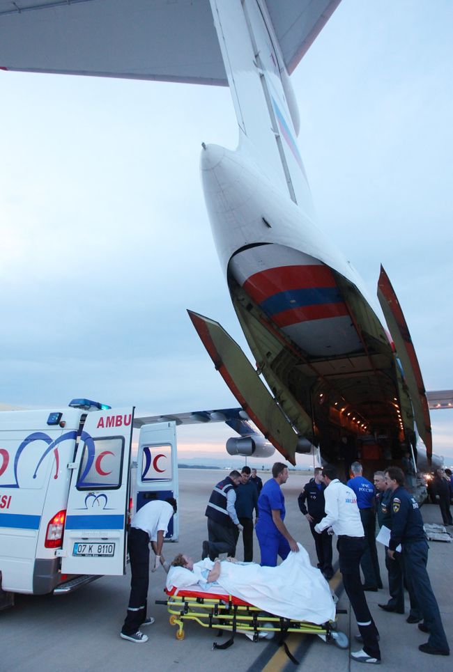 Отправка в Москву граждан России, пострадавших в результате ДТП в Анталье. Архив