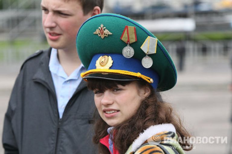 День пограничных войск России празднуют в Парке Культуры в Москве День пограничных войск России празднуют в Парке Культуры в Москве