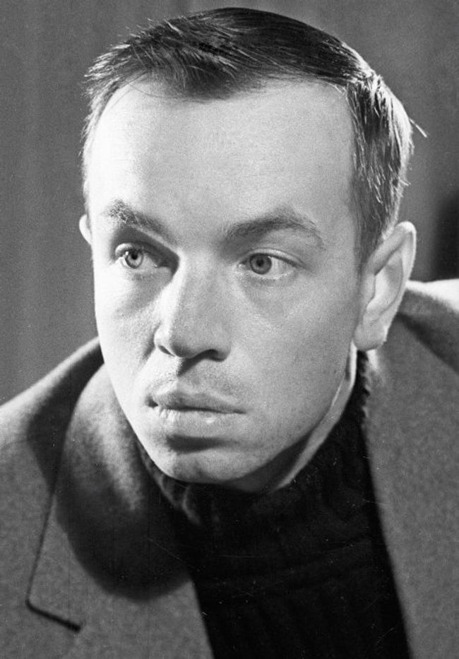 Поэт Андрей Вознесенский. Архив