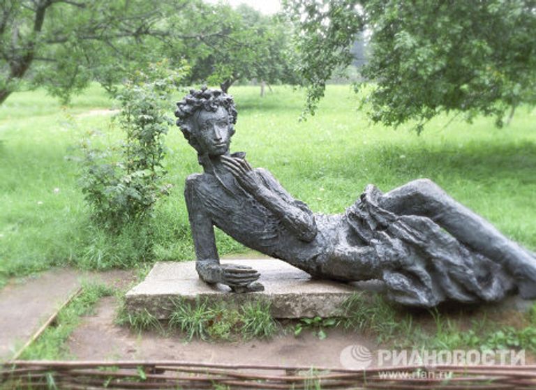 В мемориальном музее-заповеднике А. С. Пушкина Михайловское В мемориальном музее-заповеднике А. С. Пушкина Михайловское