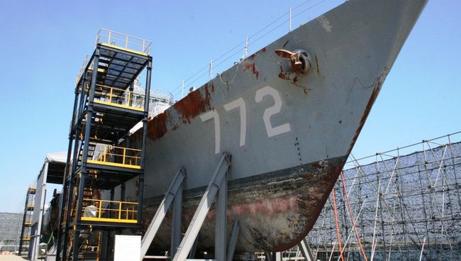 Корпус торпедированного южнокорейского корвета Чхонан (Cheonan)