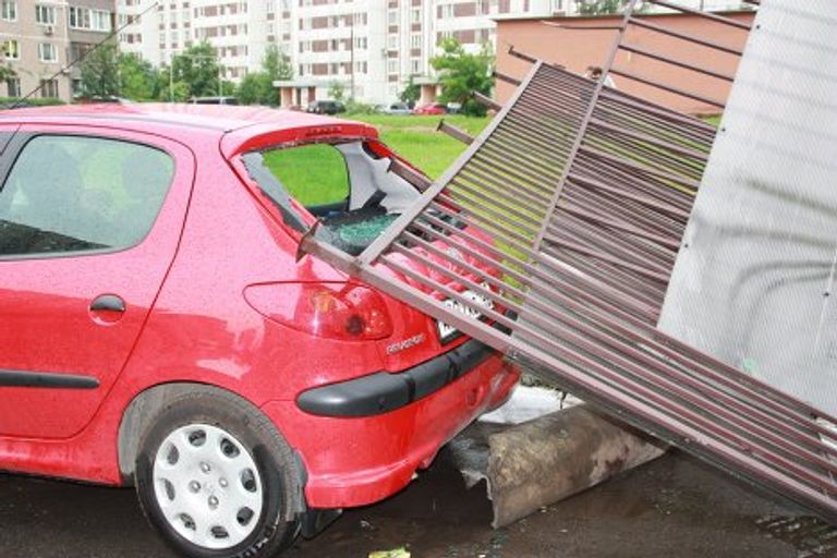 Последствия грозы в г. Реутов 13 июня 2010 г. Последствия грозы в г. Реутов 13 июня 2010 г.