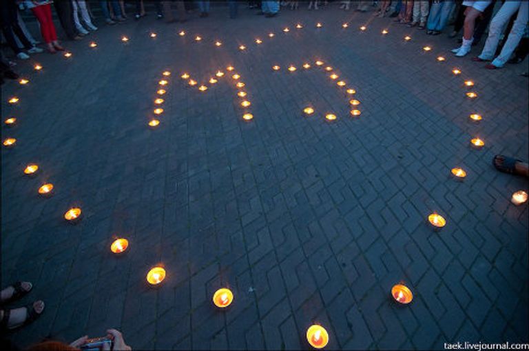 Московские фанаты почтили память Джексона Московские фанаты почтили память Джексона