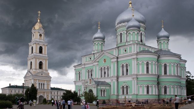 Свято-Троицкий Серафимо-Дивеевский женский монастырь в Нижегородской области
