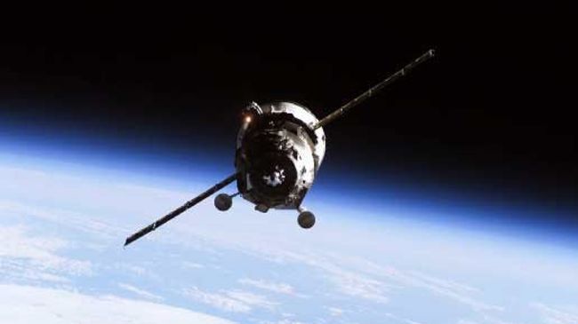 Космический грузовик Прогресс приближается к МКС