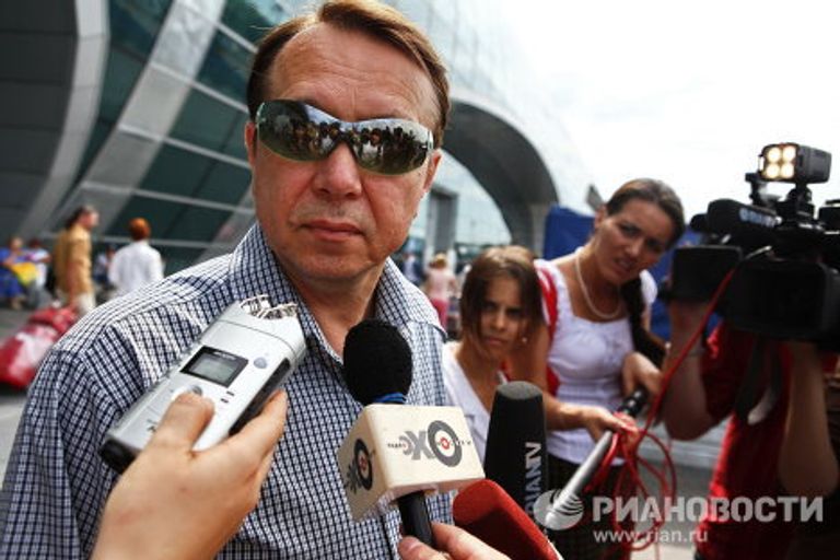 Пианист Михаил Плетнев прилетел из Таиланда в Москву Пианист Михаил Плетнев прилетел из Таиланда в Москву