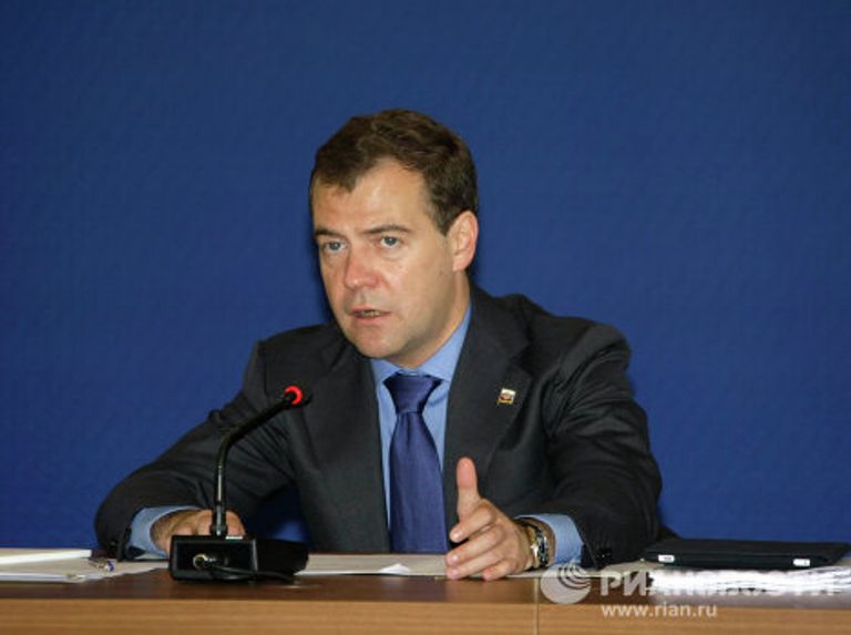 Президент РФ Д.Медведев провел совещание по развитию информационного общества Президент РФ Д.Медведев провел совещание по развитию информационного общества