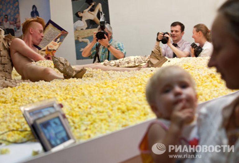 Открытие выставки Ложка Камасутры в Московском музее современного искусства Открытие выставки Ложка Камасутры в Московском музее современного искусства