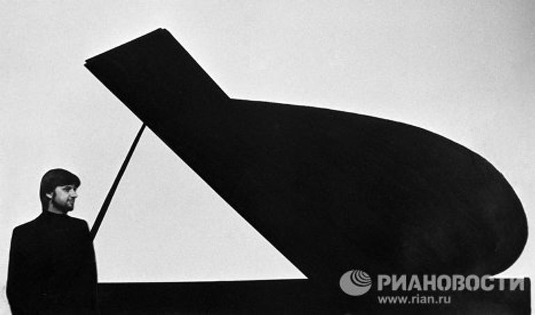Композитор Алексей Рыбников Композитор Алексей Рыбников