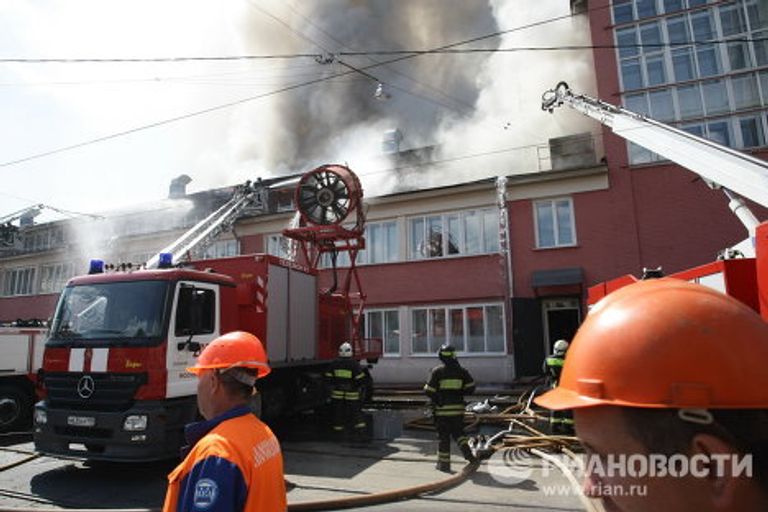 Пожар в Центрае имени Грабаря на улице Радио в Москве Пожар в Центрае имени Грабаря на улице Радио в Москве