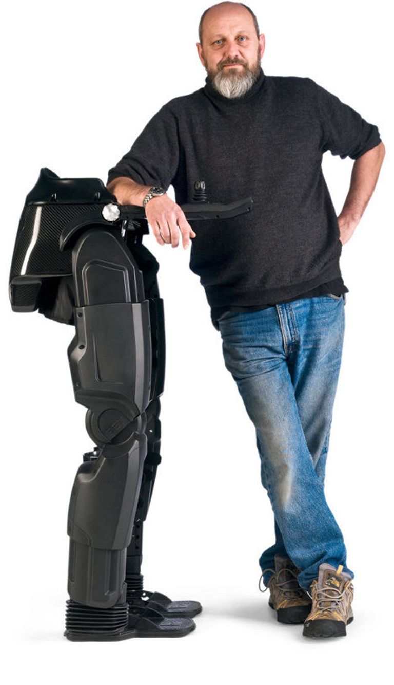 Пара роботизированных ног, созданная компанией Rex Bionics Пара роботизированных ног, созданная компанией Rex Bionics
