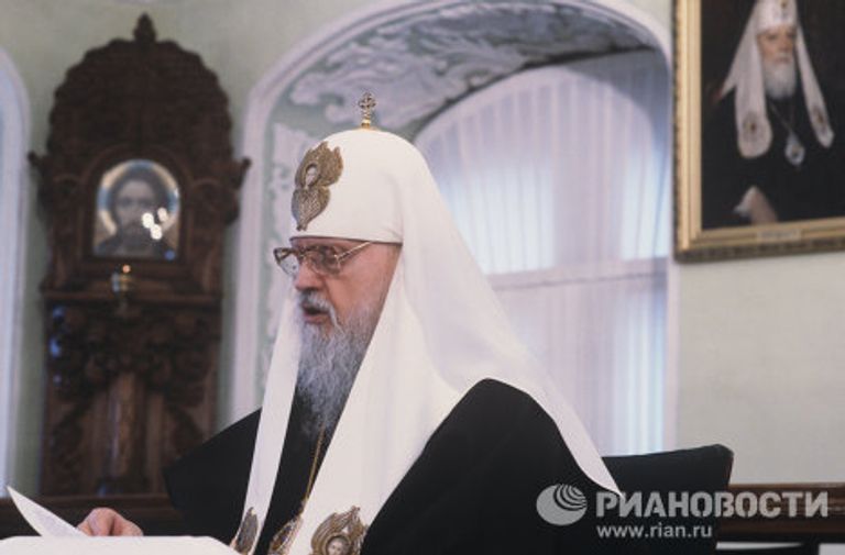 Выступает Патриарх Московский и всея Руси Пимен Выступает Патриарх Московский и всея Руси Пимен