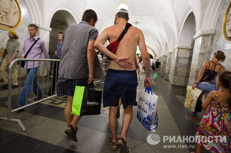 Жара в московском метро Жара в московском метро
