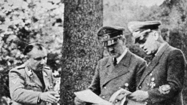 Август 1940 года - двенадцатый месяц второй мировой войны. Германия - абсолютный лидер на континенте