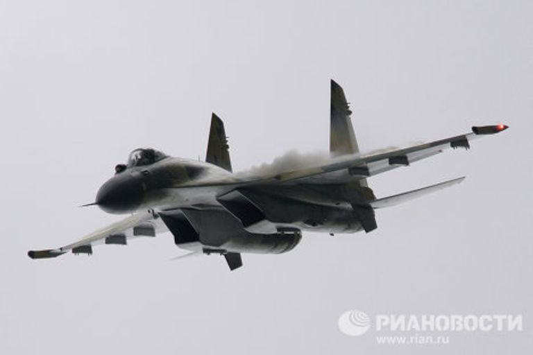 Многоцелевой истребитель Су-35 Многоцелевой истребитель Су-35