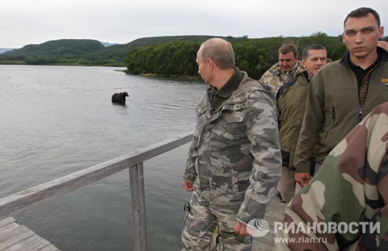Премьер-министр РФ Владимир Путин посетил Южно-Камчатский заказник Премьер-министр РФ Владимир Путин посетил Южно-Камчатский заказник