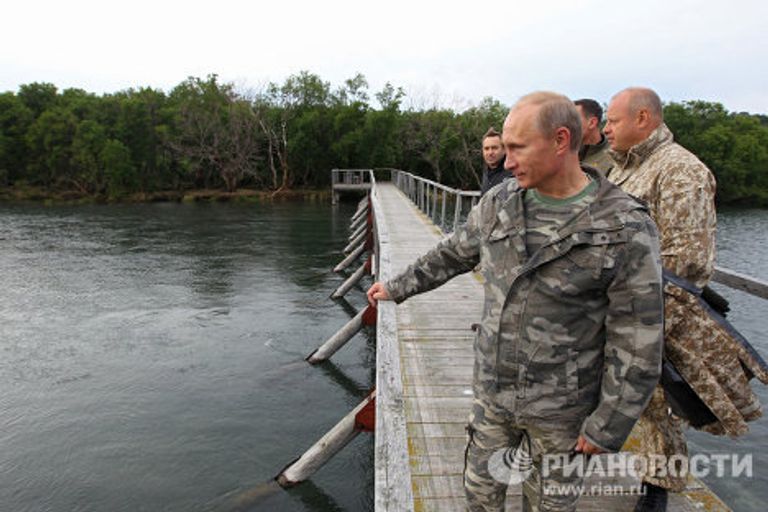 Премьер-министр РФ Владимир Путин посетил Южно-Камчатский заказник Премьер-министр РФ Владимир Путин посетил Южно-Камчатский заказник