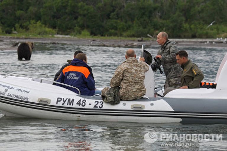 Премьер-министр РФ Владимир Путин посетил Южно-Камчатский заказник Премьер-министр РФ Владимир Путин посетил Южно-Камчатский заказник