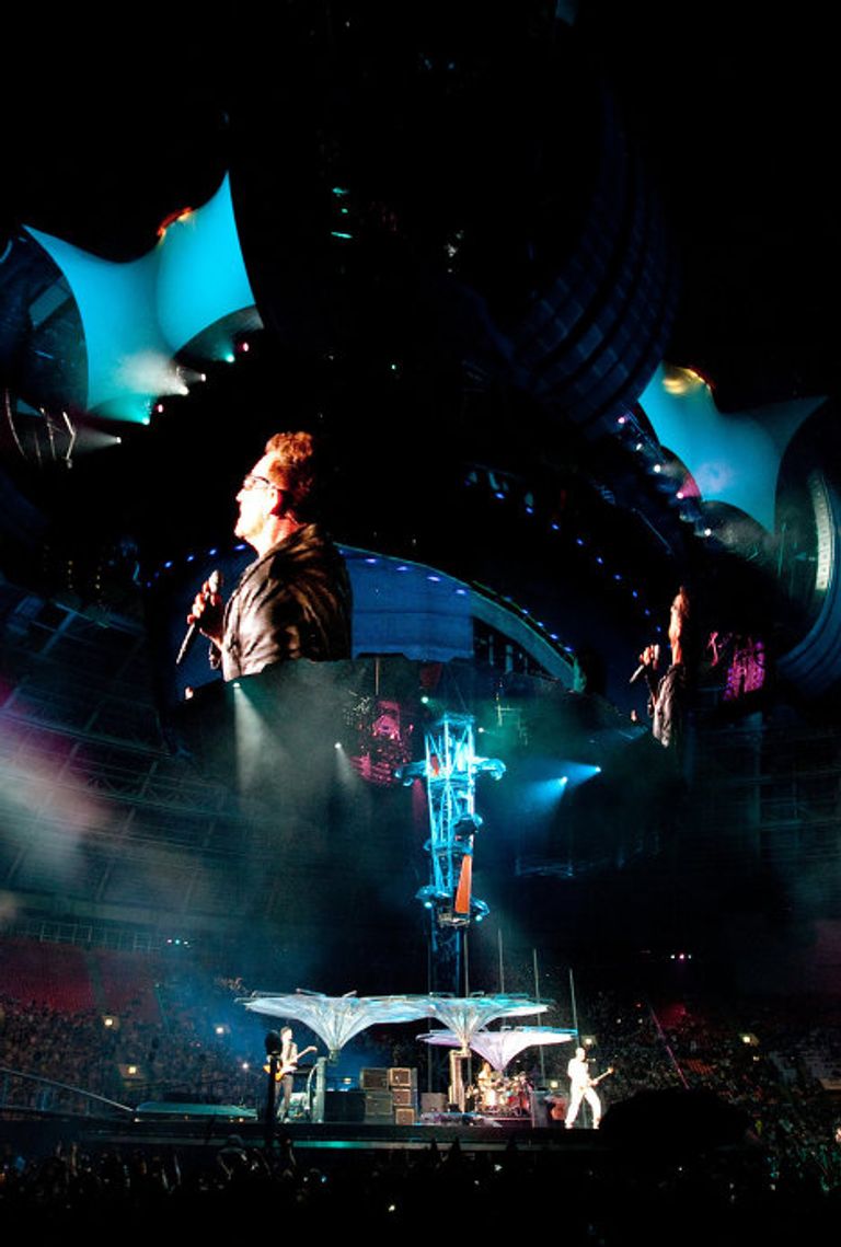 Концерт ирландской группы U2 в рамках мирового тура 360 Degree Концерт ирландской группы U2 в рамках мирового тура 360 Degree