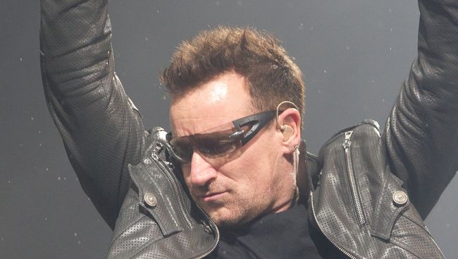Солист ирландской группы U2 Боно. Архивное фото