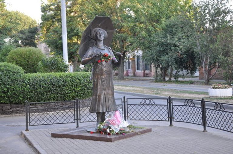 Юбилей Фаины Раневской в Таганроге Юбилей Фаины Раневской в Таганроге